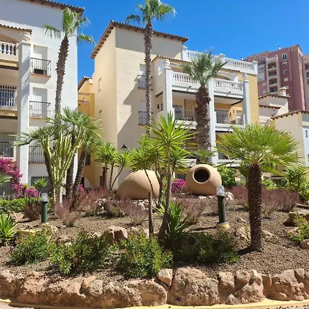 Apartment Oasis - Near Locos *