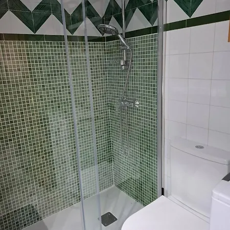 Apartment Oasis - Near Locos *